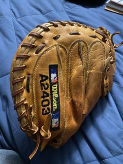 Wilson A2403 Baseball Catcher’s Glove  Thumbnail