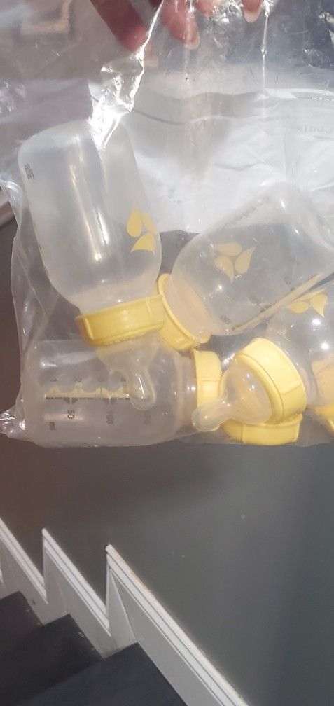 Medela Baby Bottles