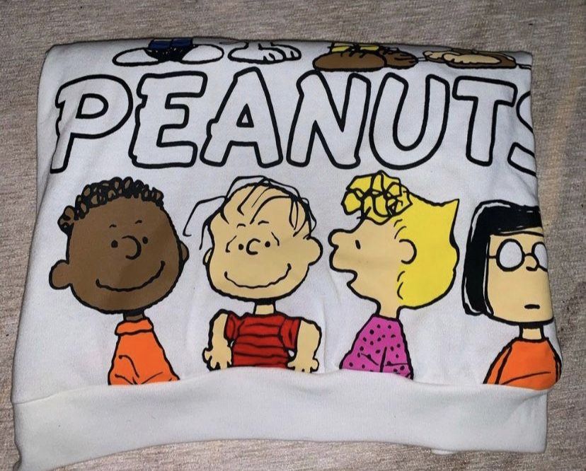 PEANUTS sweatshirt