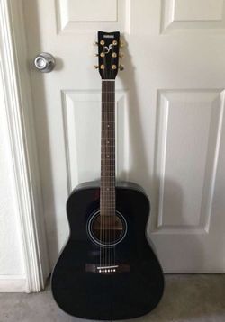 yamaha acoustic guitar f335