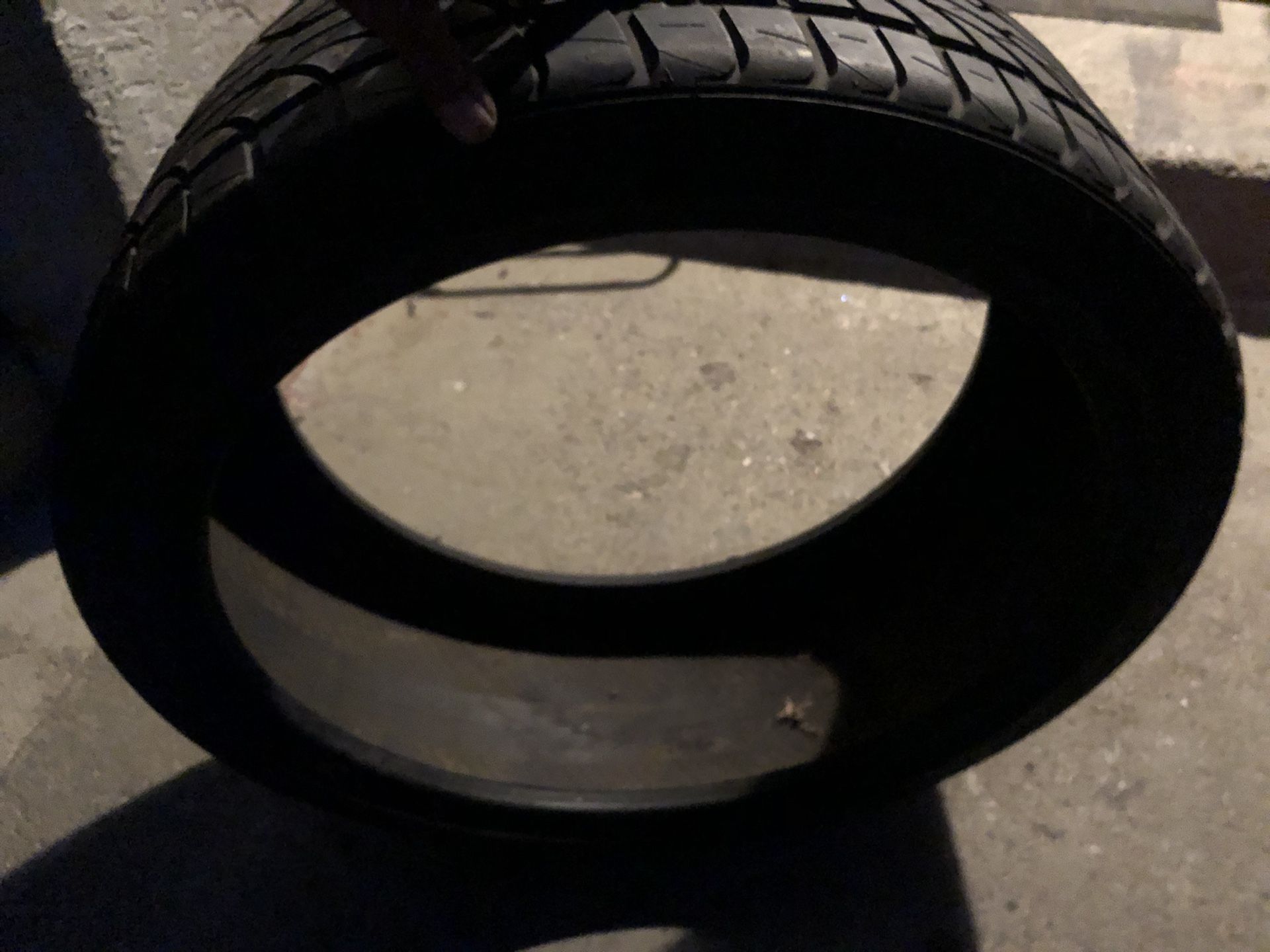 Tire 22”