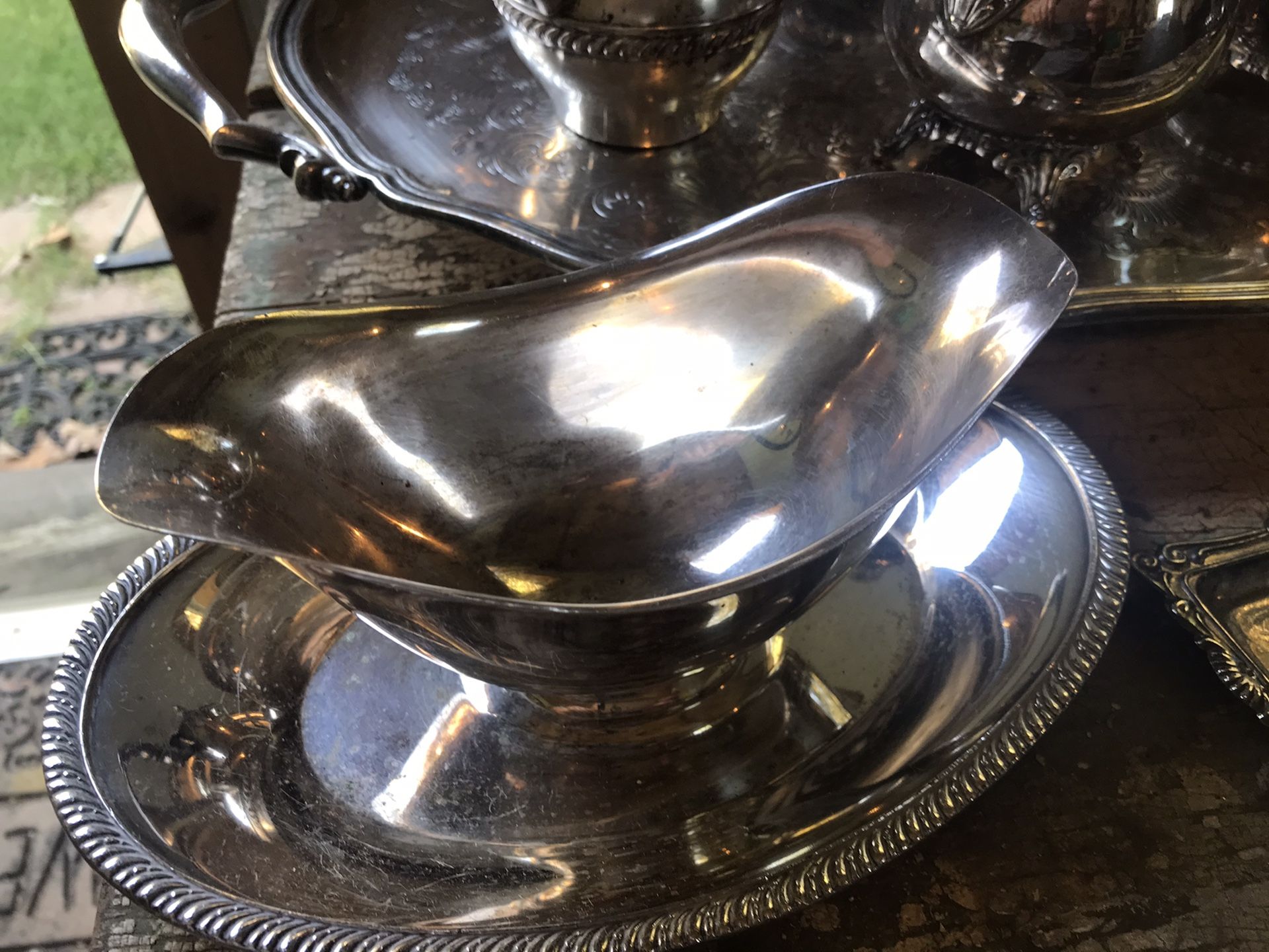 Silver plated serving dishes. Yes, it’s still available!!! Located in Burleson. Cross posted, no holds, so FCFS.