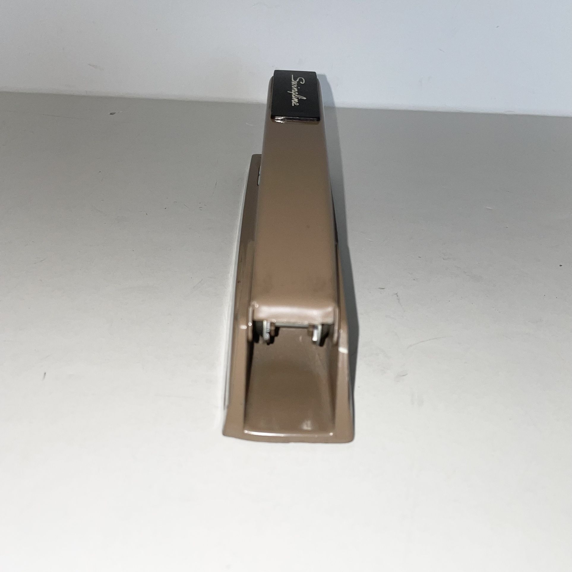 Swingline Classic Vintage Heavy-duty Tan Brown Metal Stapler