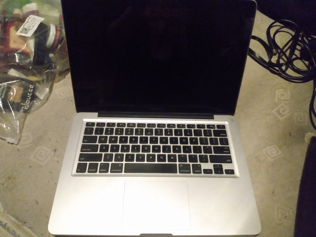 MacBook Pro A1278 (Just Needs Hard drive)