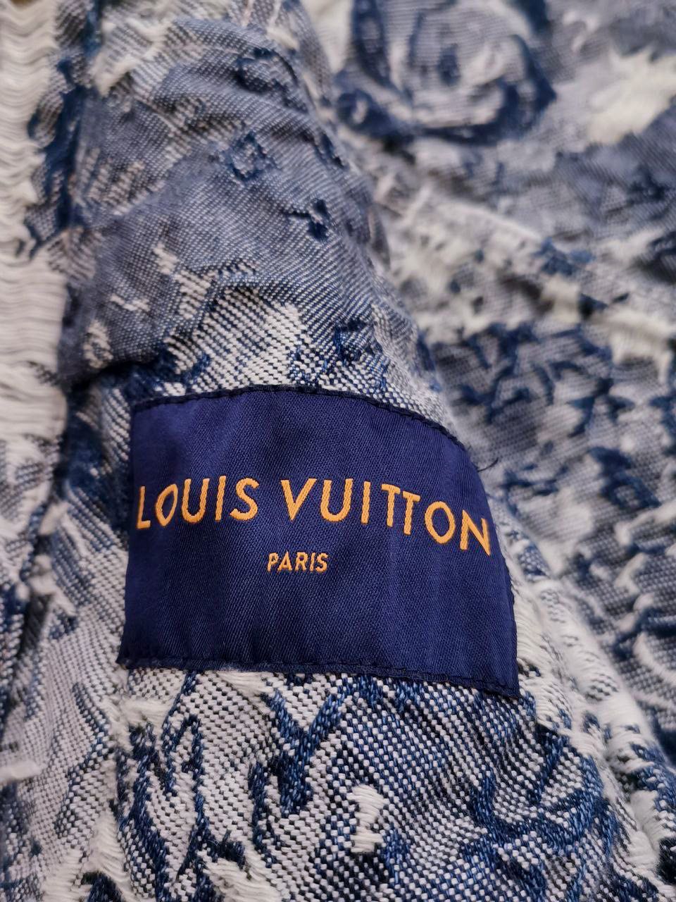 Louis Vuitton LV Classic Denim Jacket Flowers Tapestry Motif Blue White 48  Medium