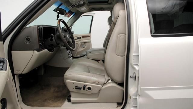 2004 Cadillac Escalade