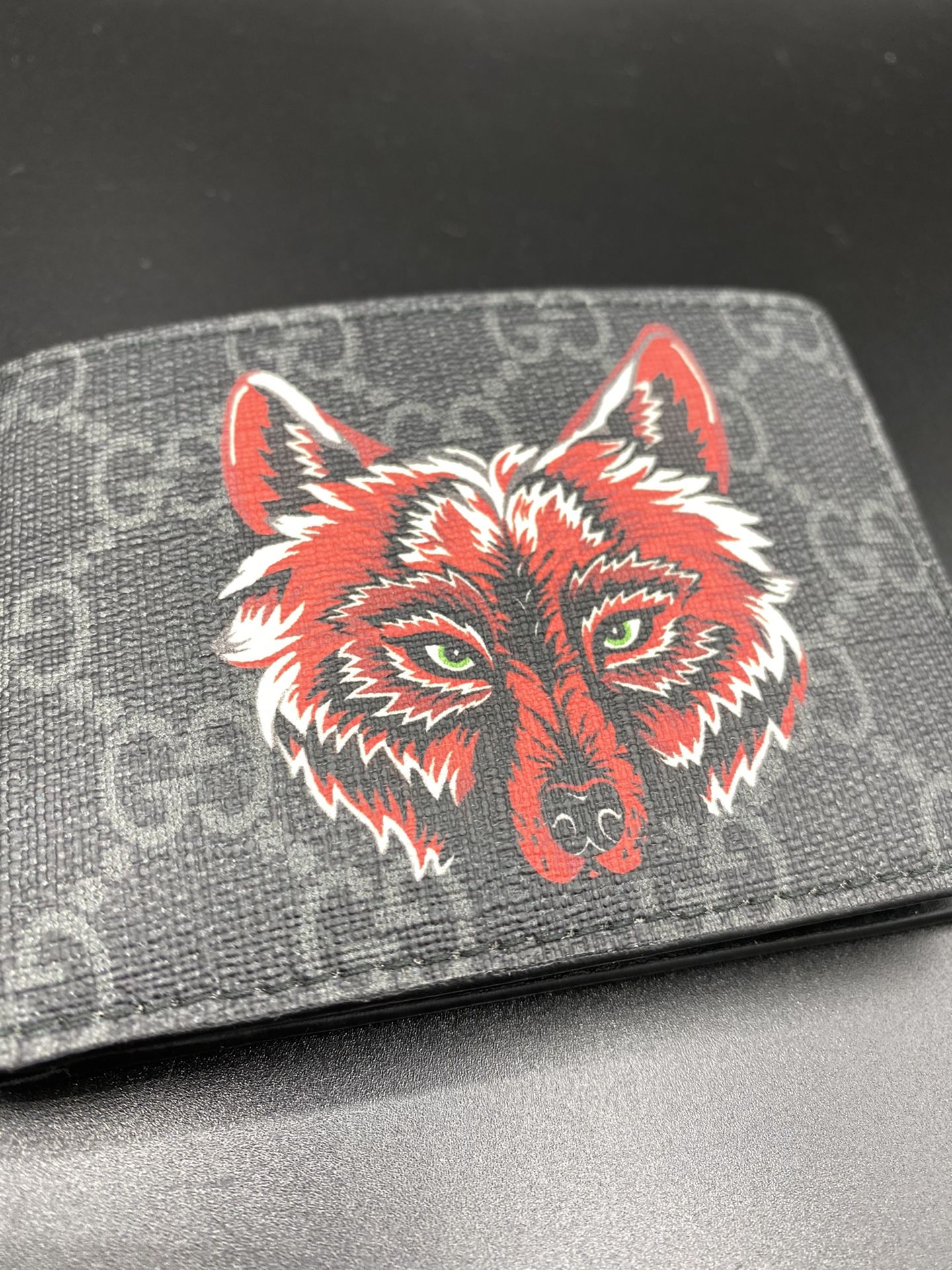 Gucci Wolf Print Wallet GG Supreme Authentic