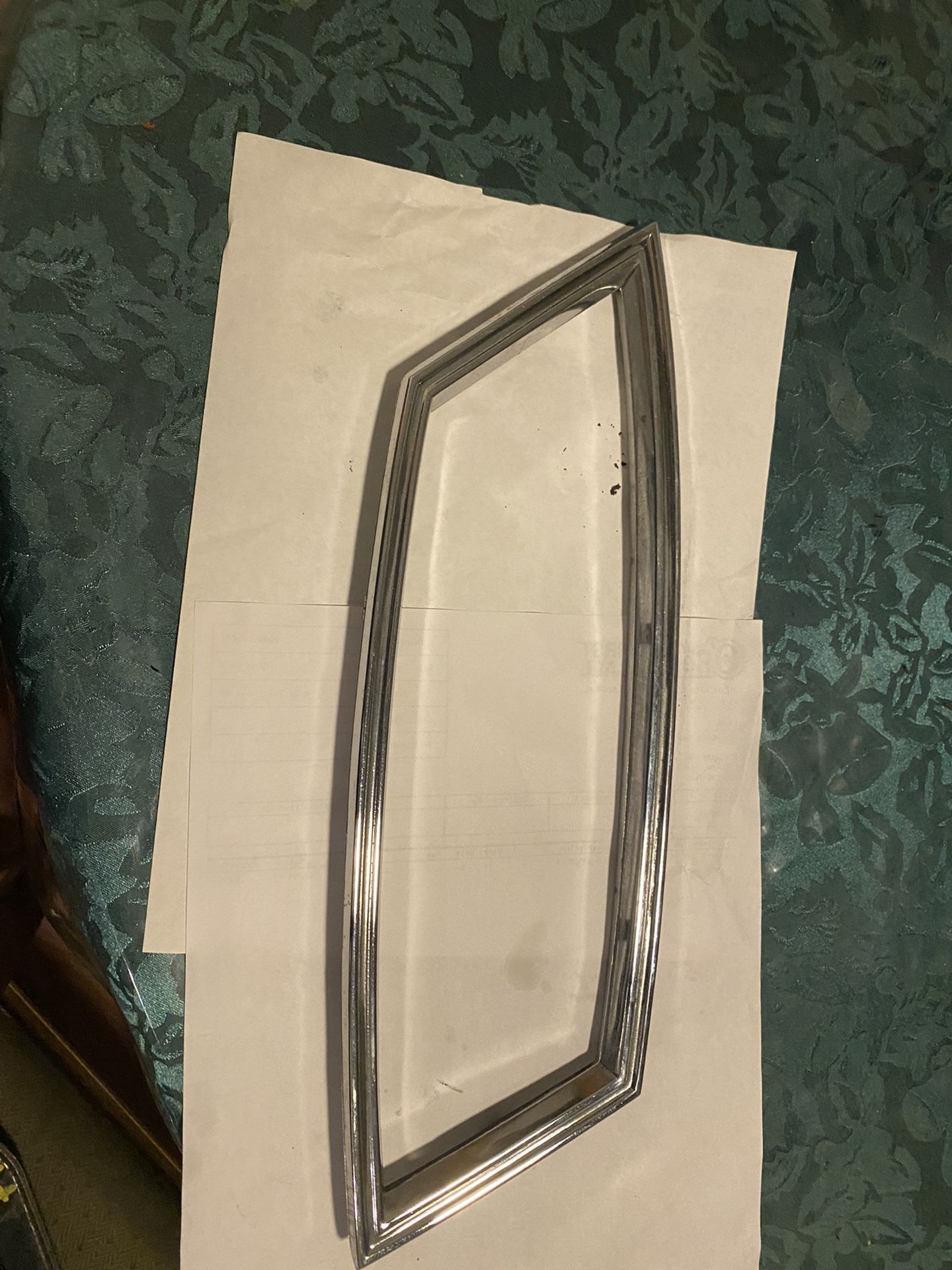 1974-76 Mercury Cougar Quarter glass with one trim