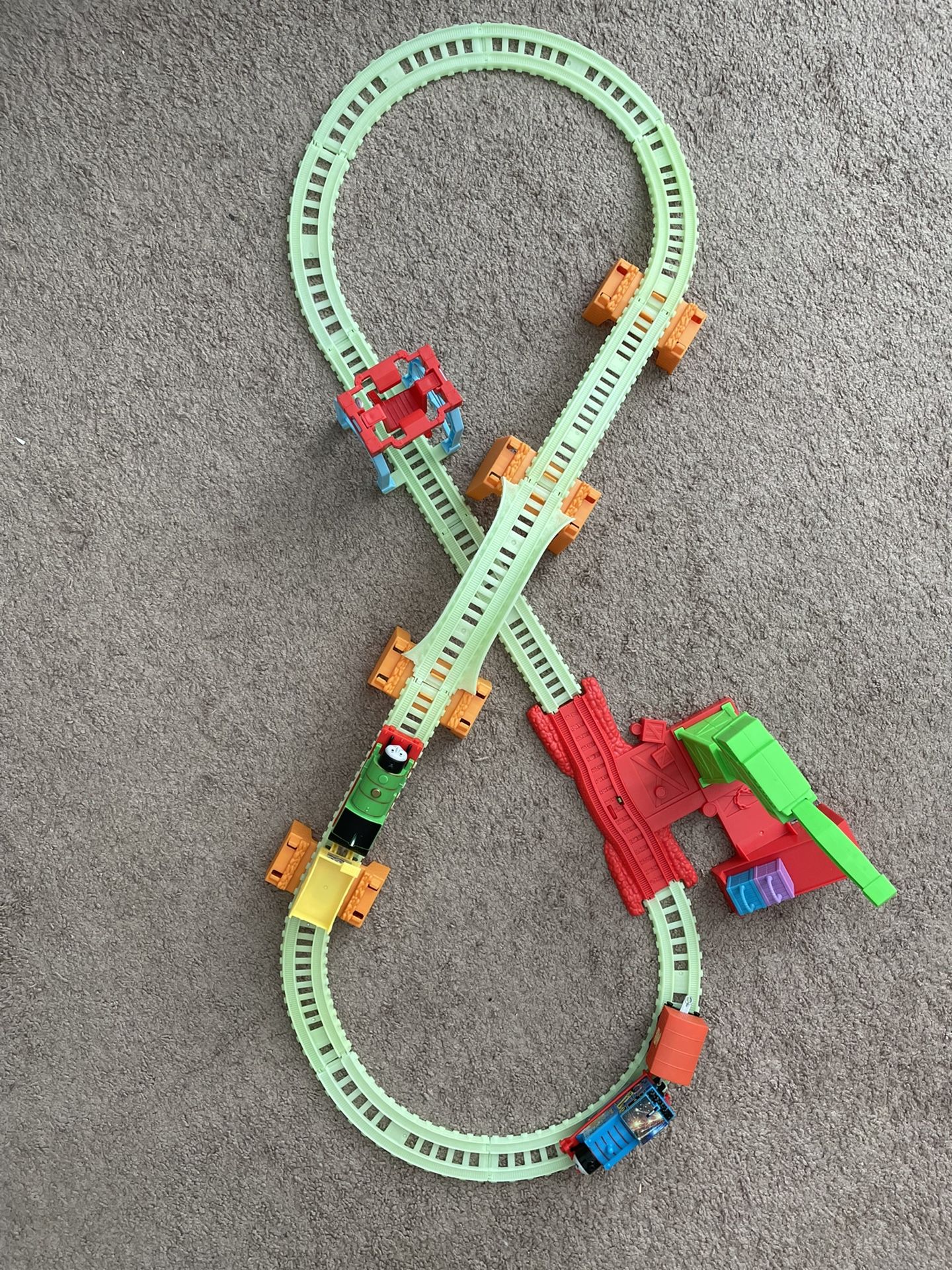 Fisher-Price Thomas & Friends Track Master Hyper Glow