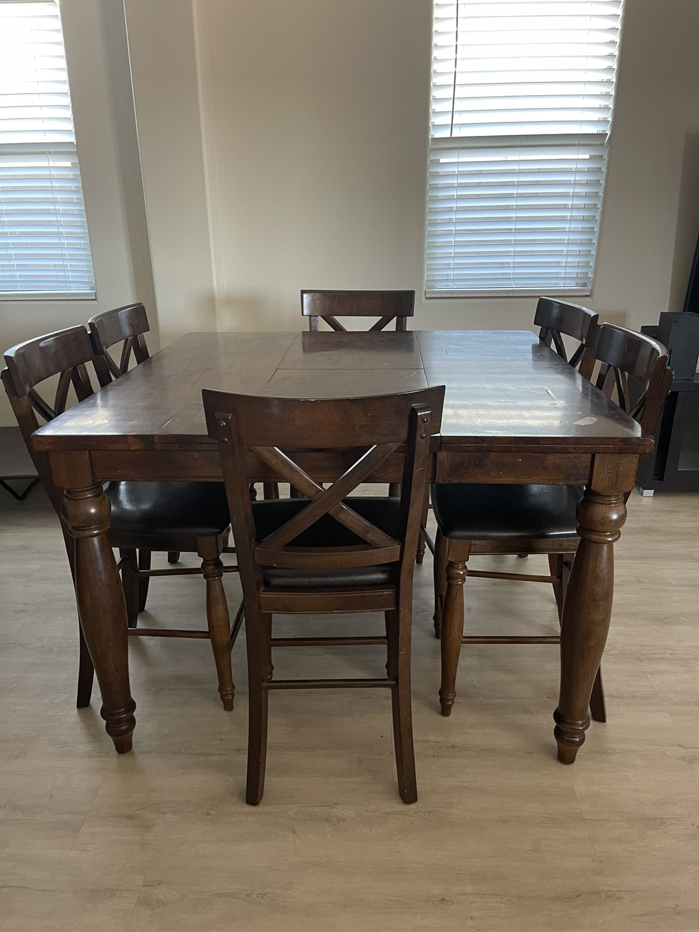 Dining Room Table With 6 Chairs