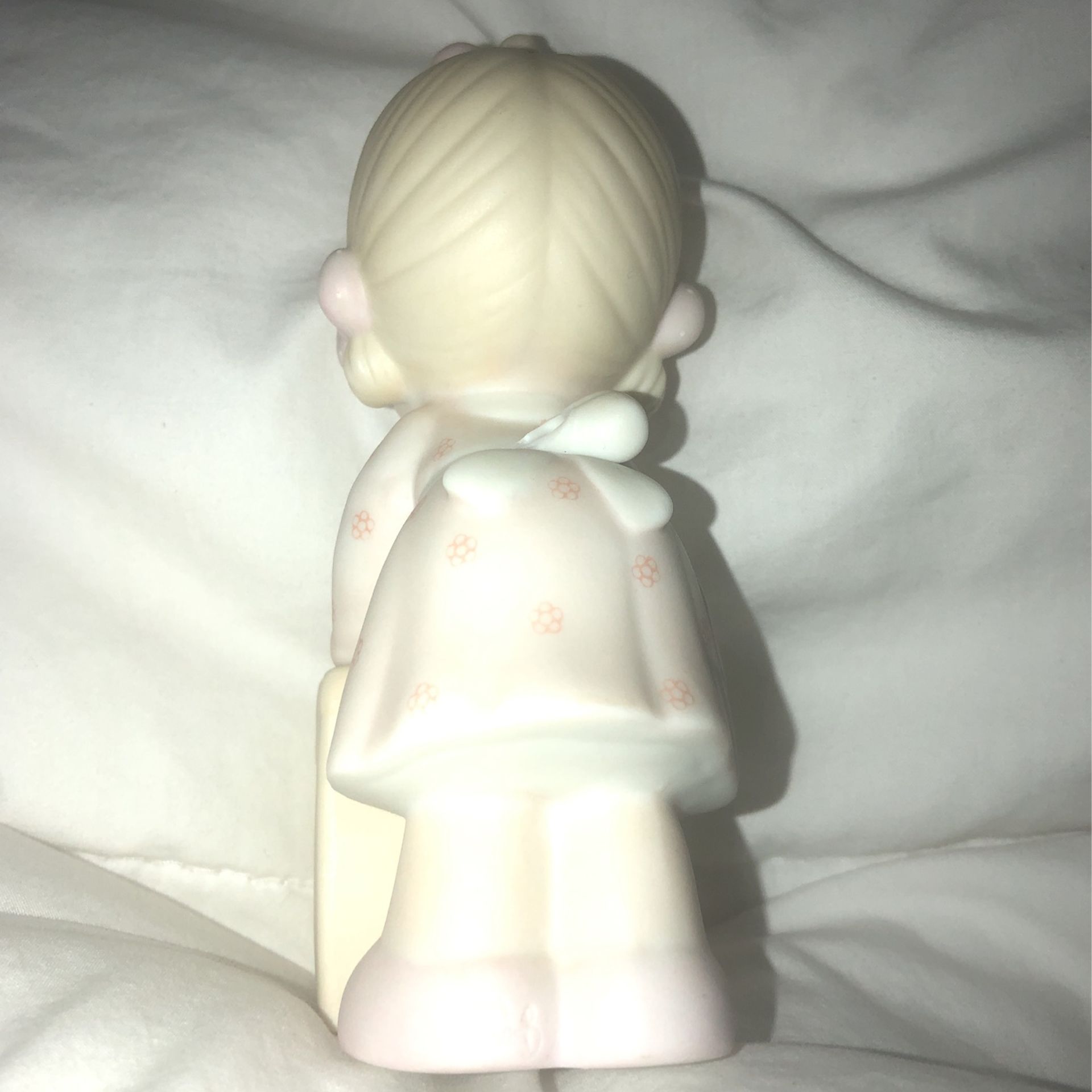 1987 Precious Moments “Sharing Is Universal “ figurine