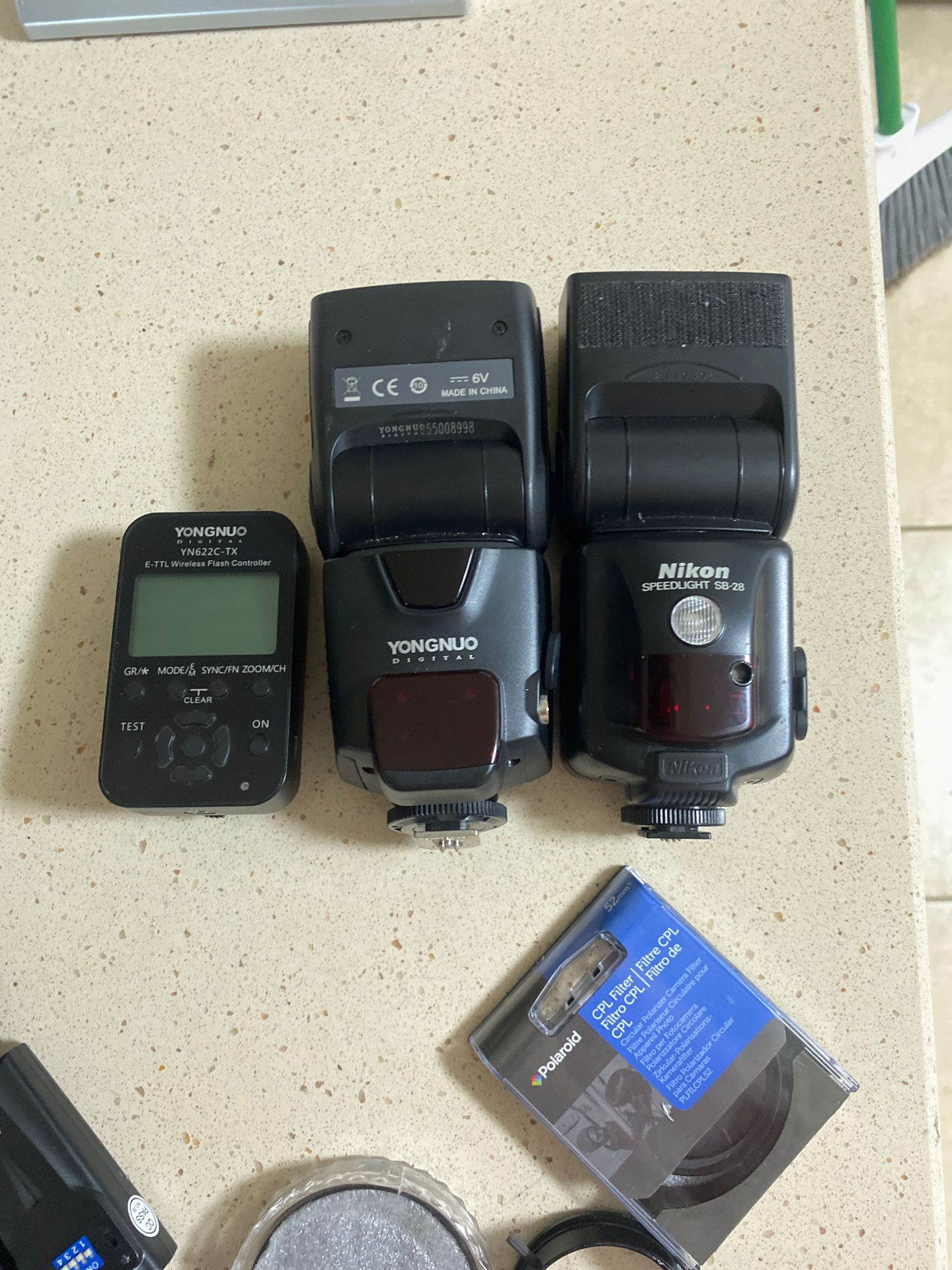 Nikon Speedlight + Yougnuo Speedlite & Wireless Flash Contoller + Lenses & Bag