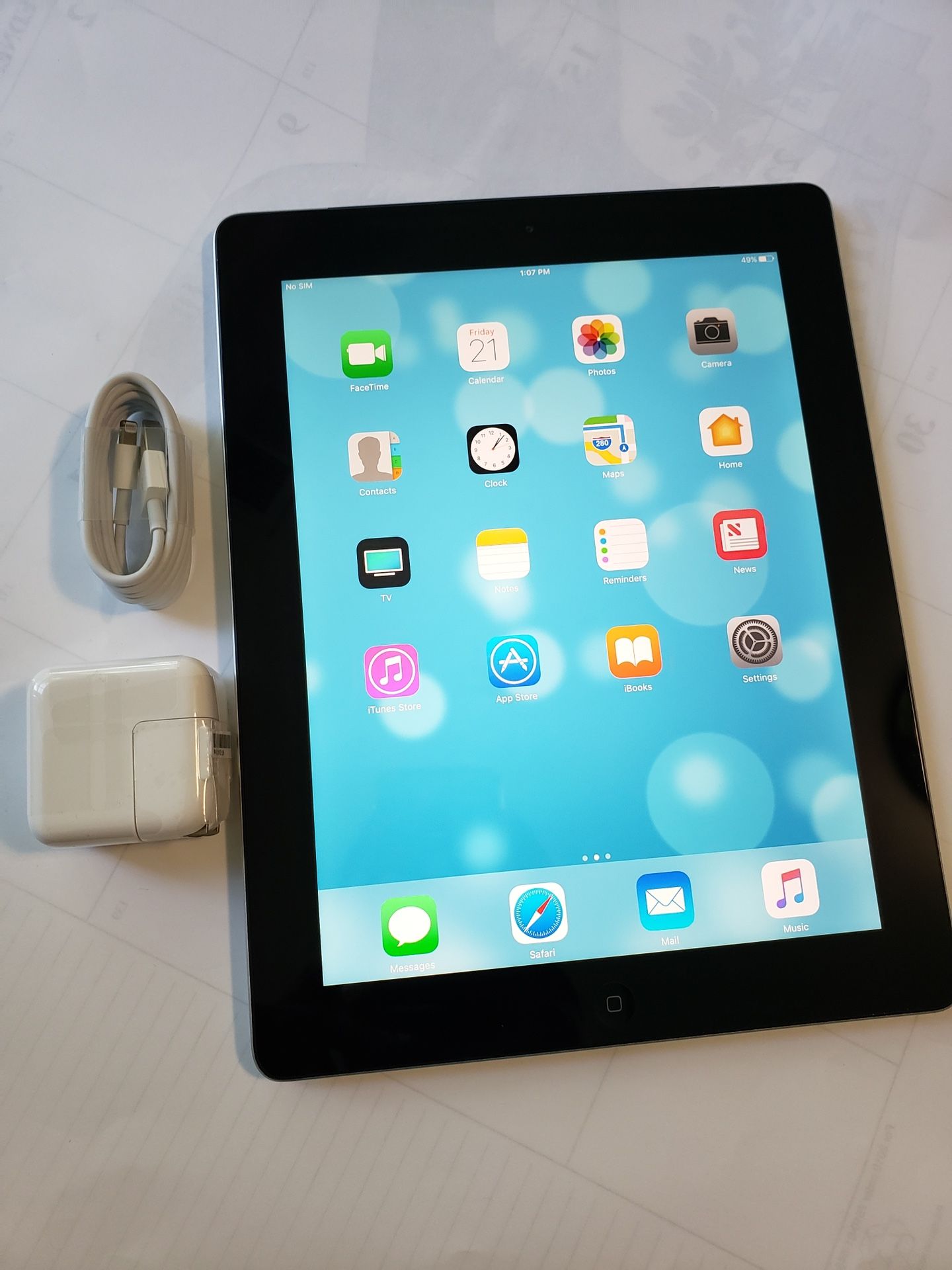 iPad 4th Generation, Good Condition, works with wifi