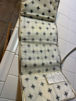 Changing table pad with pocket for wipes Thumbnail