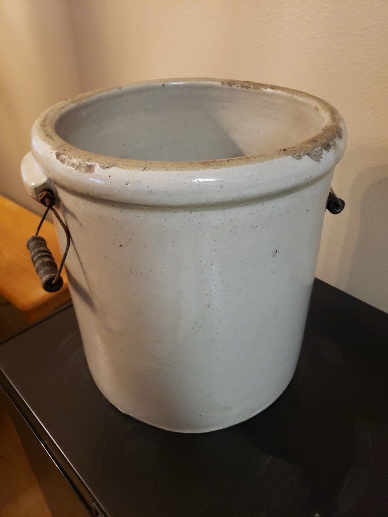 Vintage Red Wing 5 Gal Crock