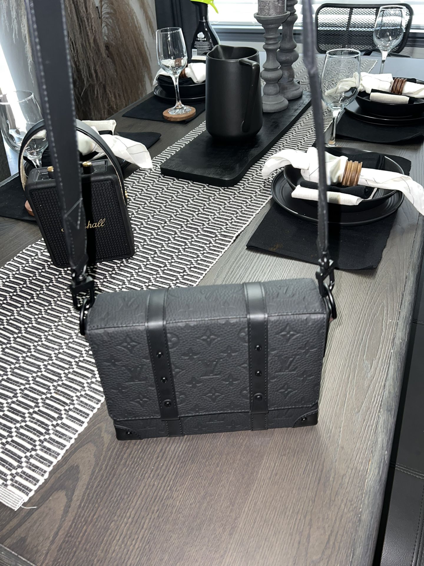 Louis Vuitton Mens Bag 