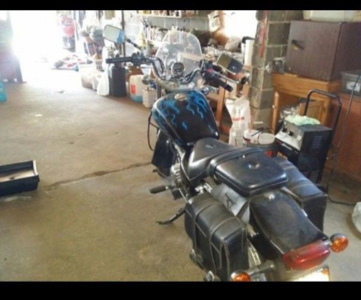 07 Suzuki Gz250