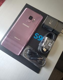 Samsung Galaxy S9  , Unlocked for All Company Carrier,  Excellent Condition like New Thumbnail