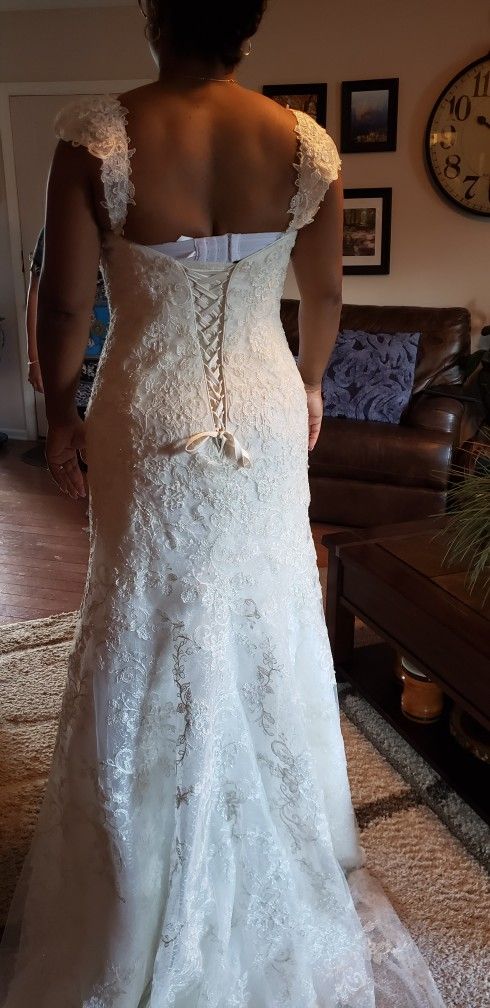 Ivory Mermaid Wedding Dress