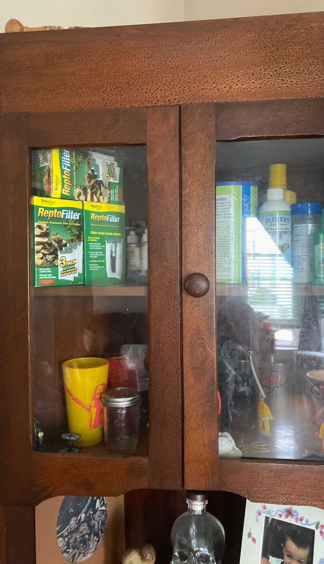 Corner shelf