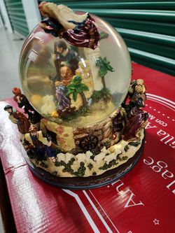 Kirklands Christmas Musical Water Globe Thumbnail