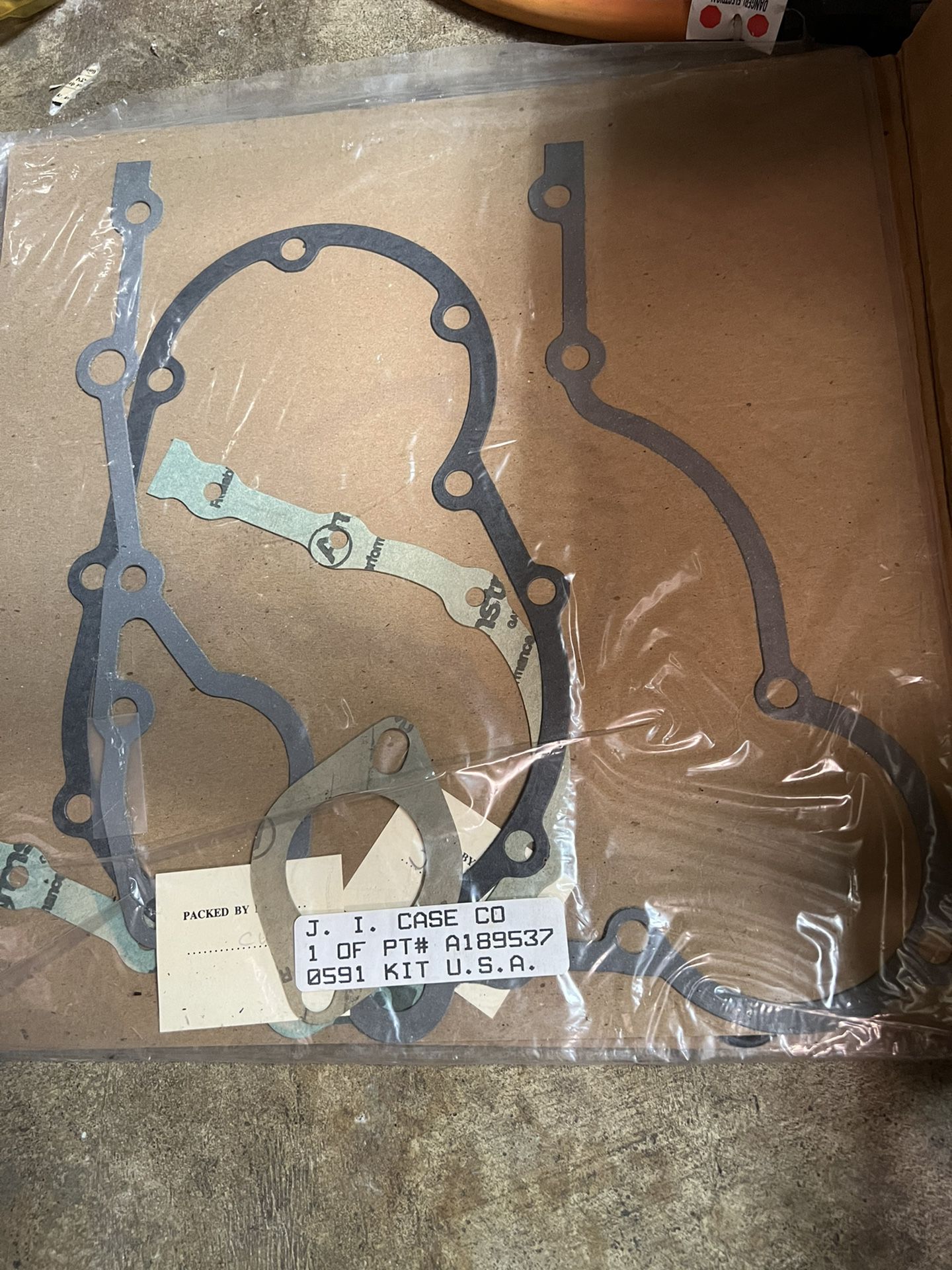 Genuine CASE Gaskets For tractors and big machinery