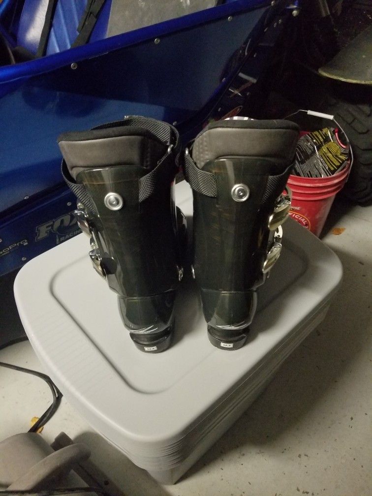 Lange Downhill Skiboots 90x FLUID