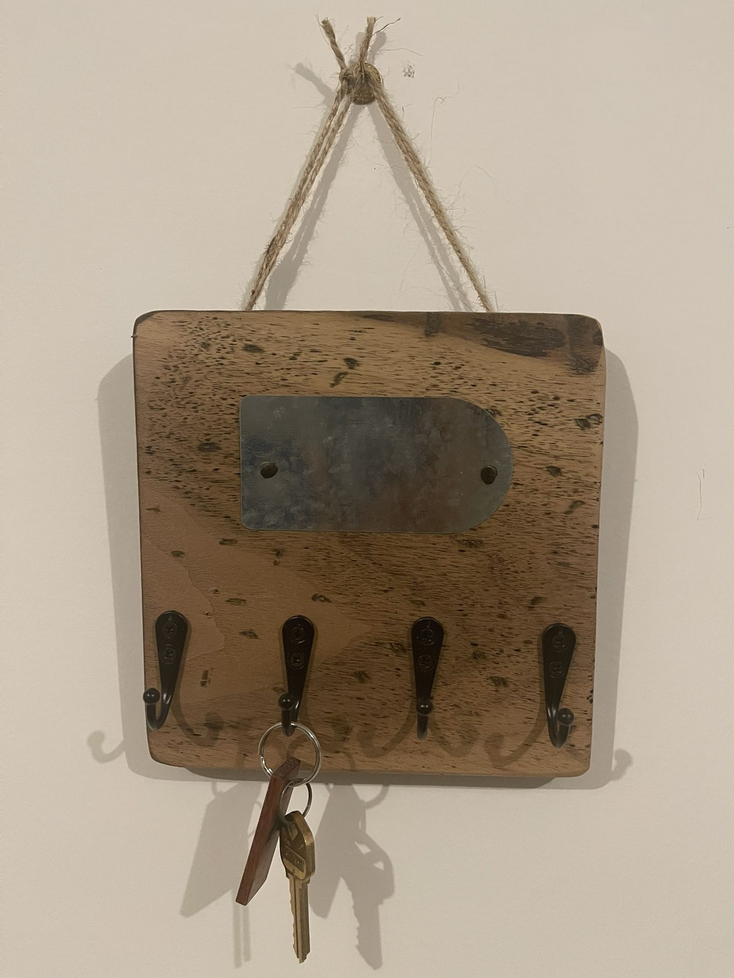 Wood Key Rack With Metal Name Tag