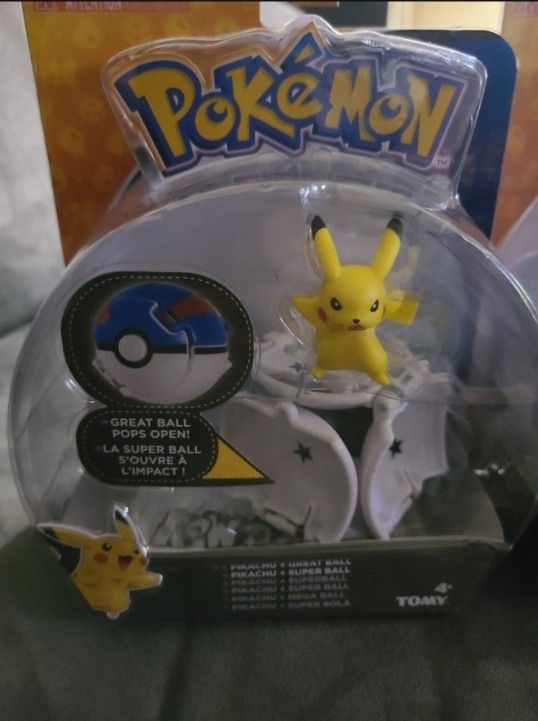 NEW - POKEMON TOYS