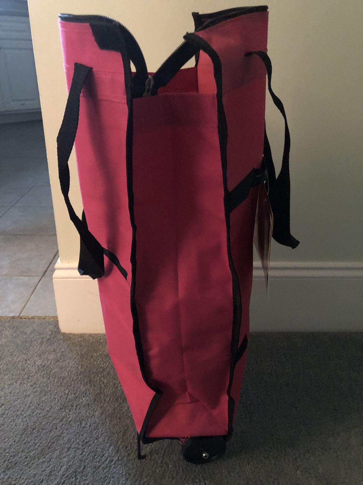 Tote Bag Rolling Folds Into Compact Space New Never Used