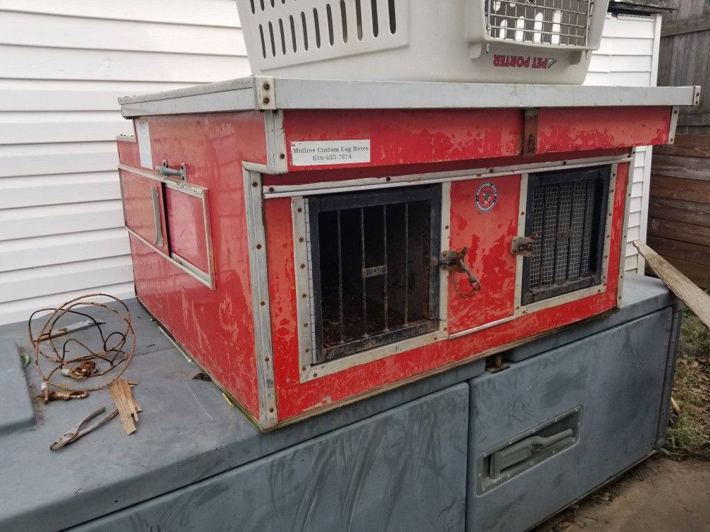 Hunting dog box kennel