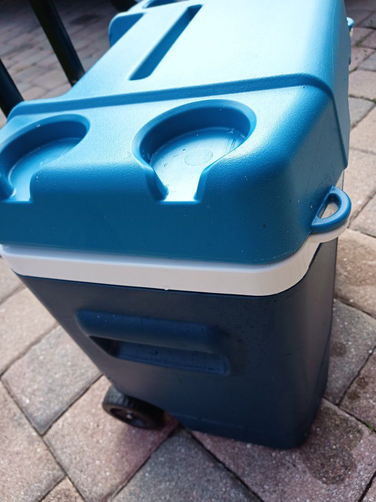 Igloo Cooler In New Condition