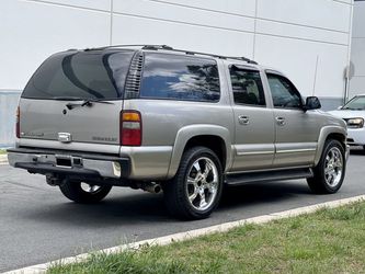 2003 Chevrolet Suburban 1500 Thumbnail
