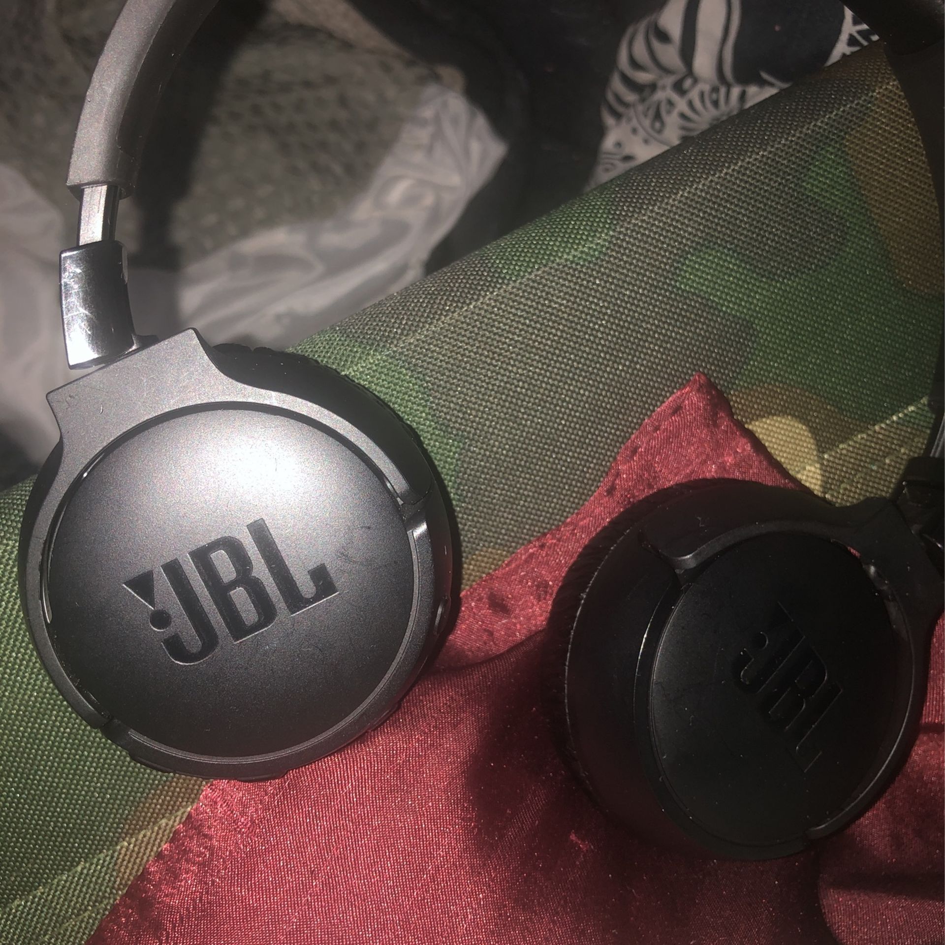 JBL Wireless Headphones