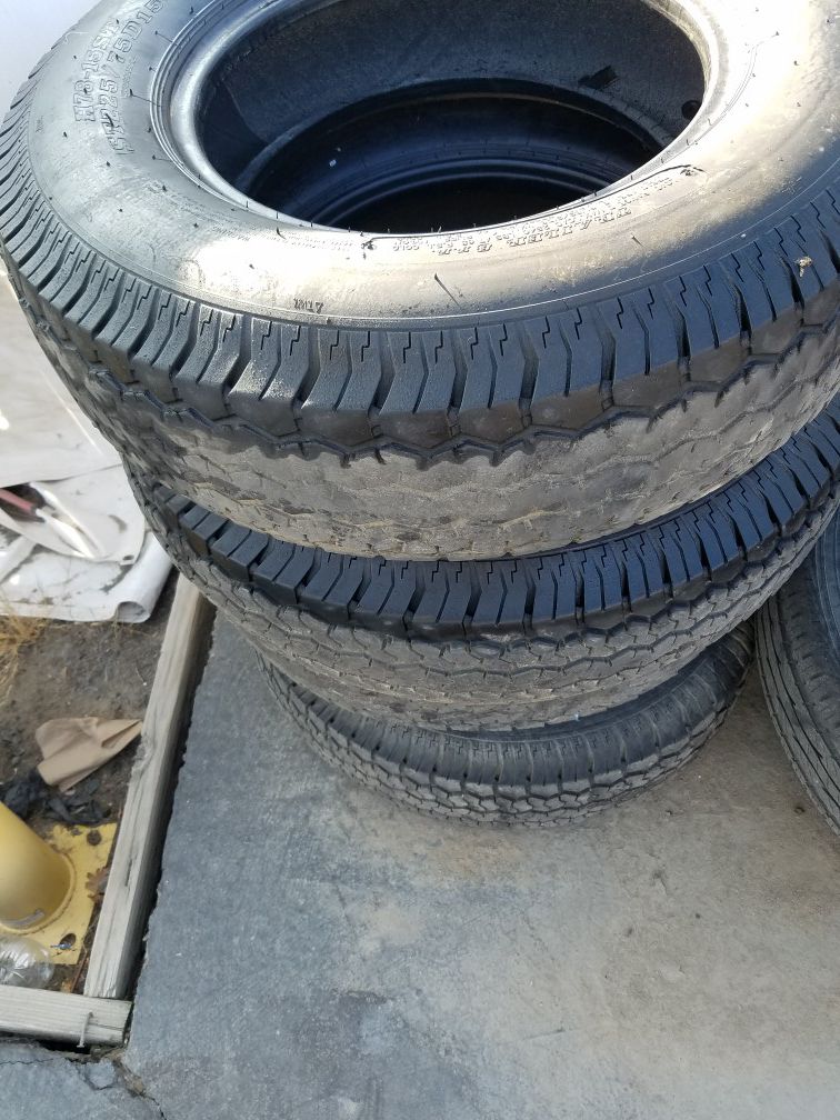 Trailer tires used st225-75D15