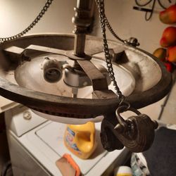 Vintage Lamps And Light Fixtures Thumbnail