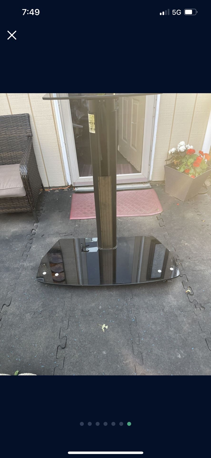 Tv With Stand Has Weels To Move Could Fit Big And Small Tv Great Condition
