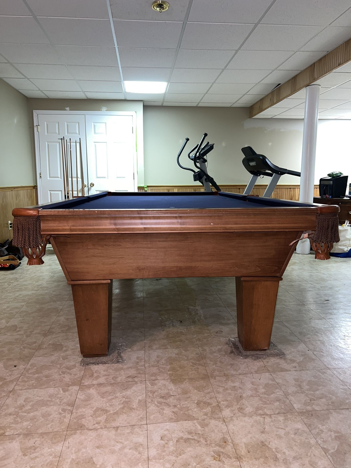 Oversize 8’ Slate Pool Table For Sale!! Delivery, installation & New Cloth Included