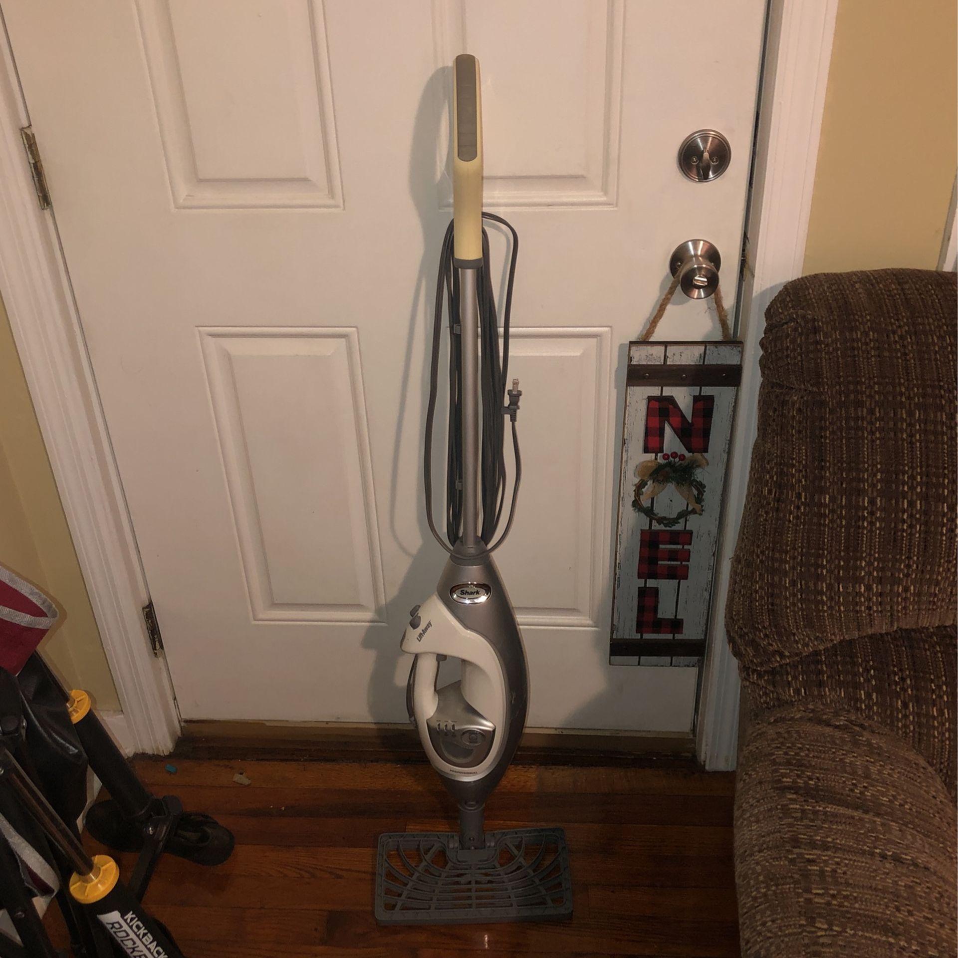 Shark Liftaway Professional Steam Pocket Mop