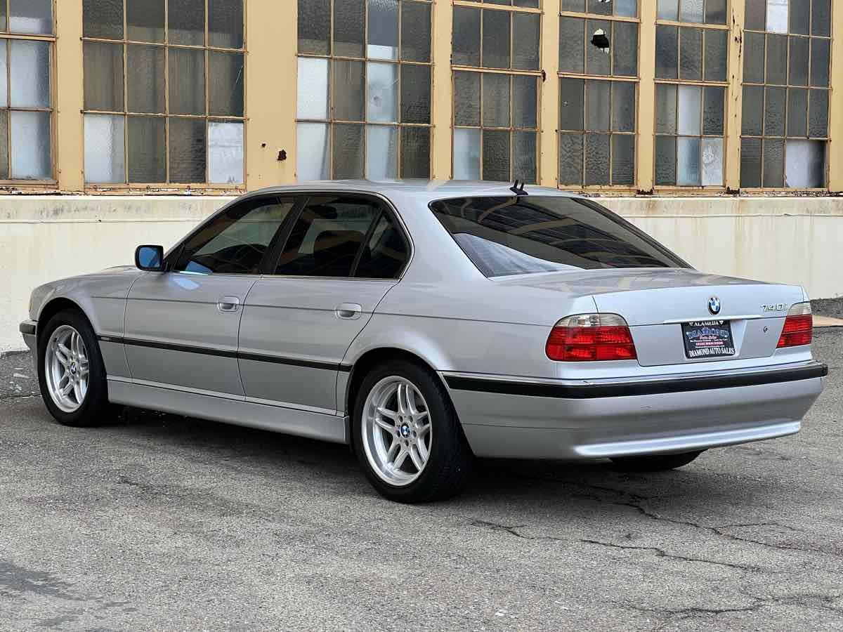 2001 BMW 7 Series