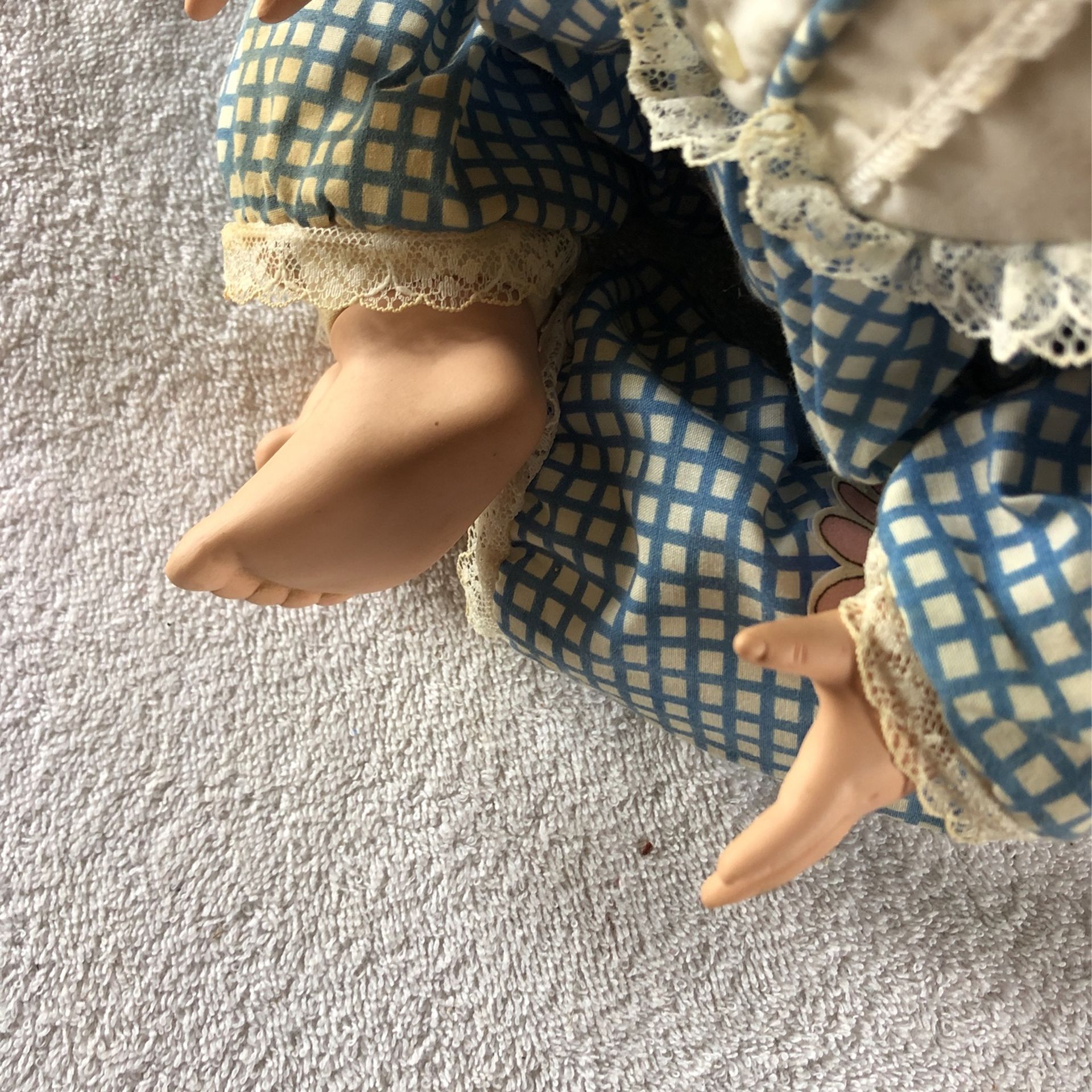 1998 The Ashton Drake Galleries “Tweety and me” porcelain doll.
