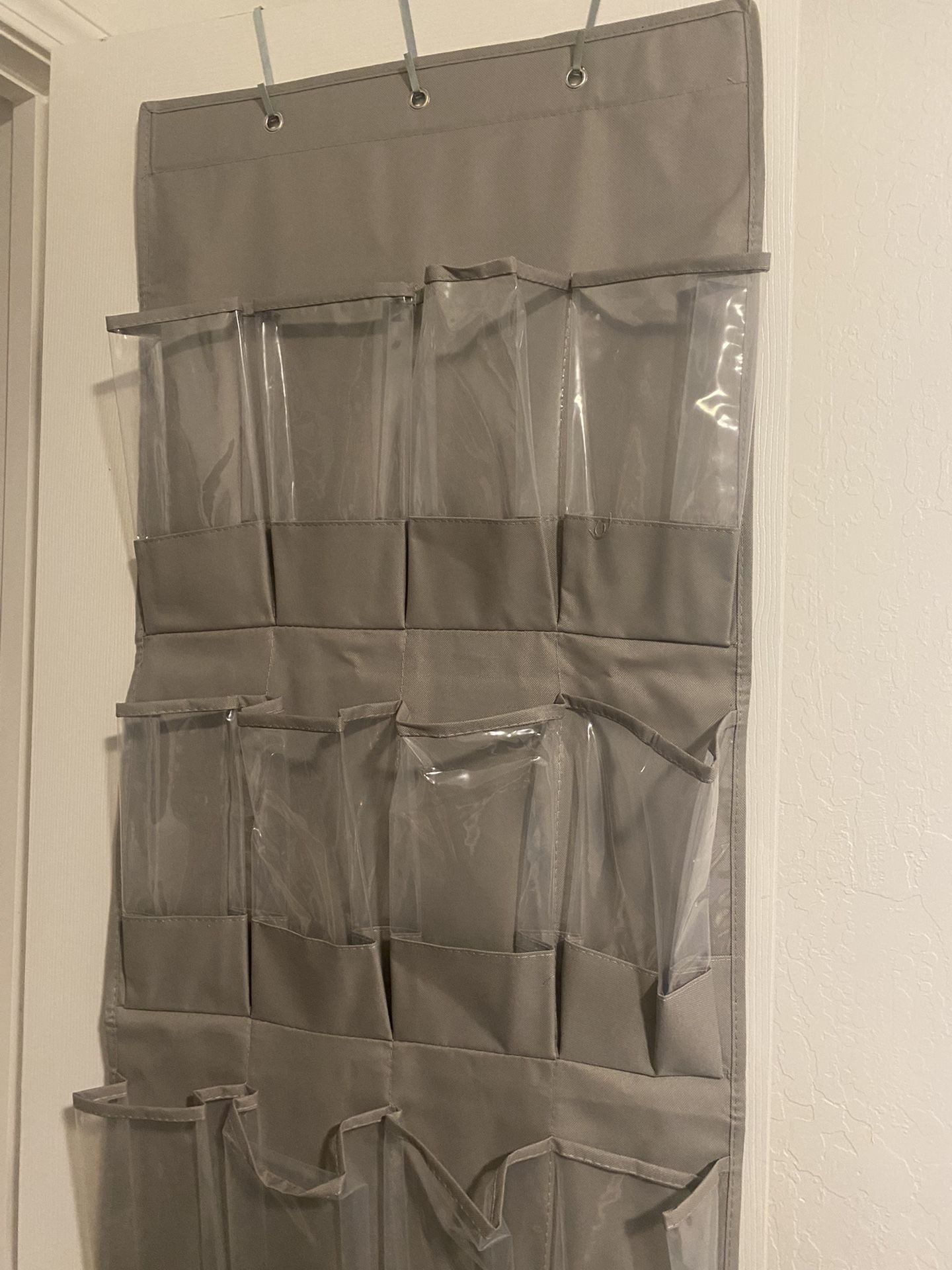 BRAND NEW OVER THE DOOR SHOE RACK