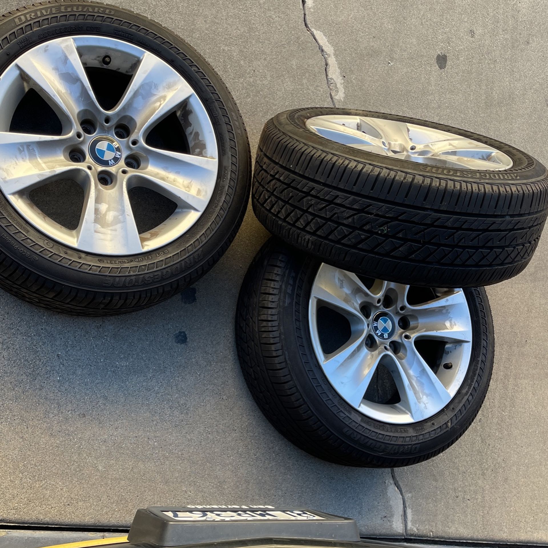 235/55/17 Run flat BMW 5 Series Used Tires 4