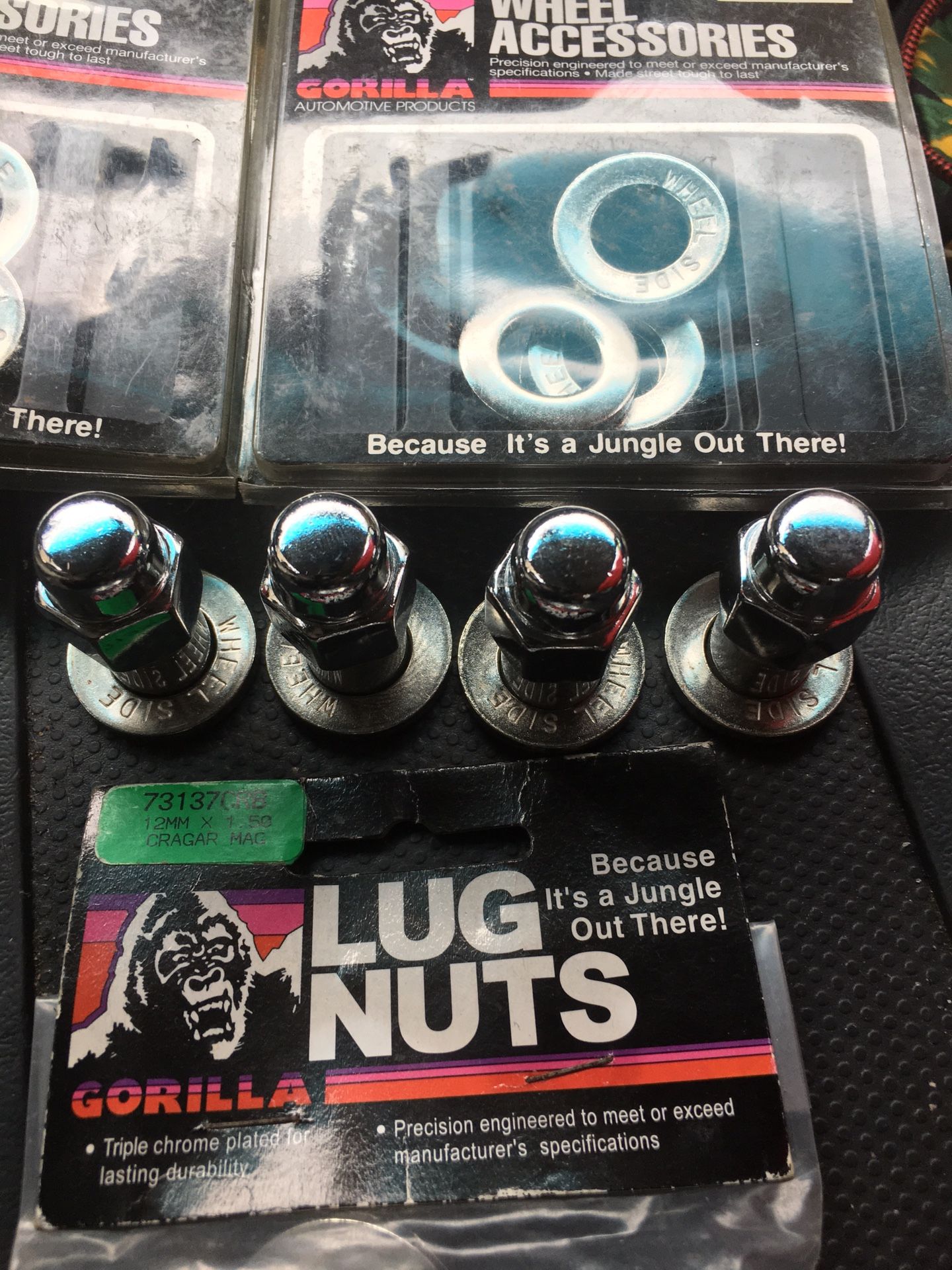 BRAND NEW 8-CRAGAR MAG LUG NUTS 12MM X 1.50 AND 18 CRAGAR CENTER WASHERS $30.00