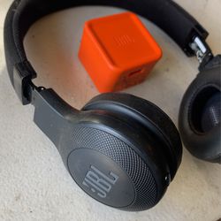 Jbl Wireless Bluetooth Headphones  Thumbnail