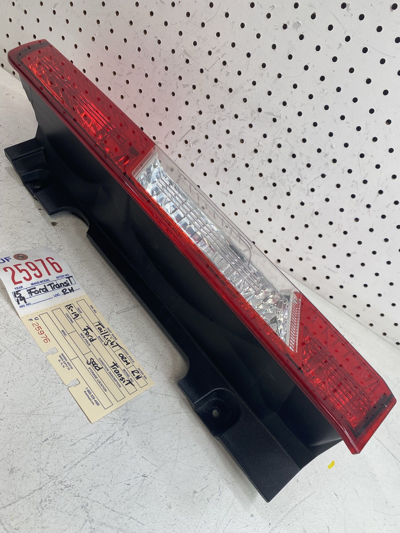 2015 2019 FORD TRANSIT RIGHT SIDE TAIL LIGHT OEM
