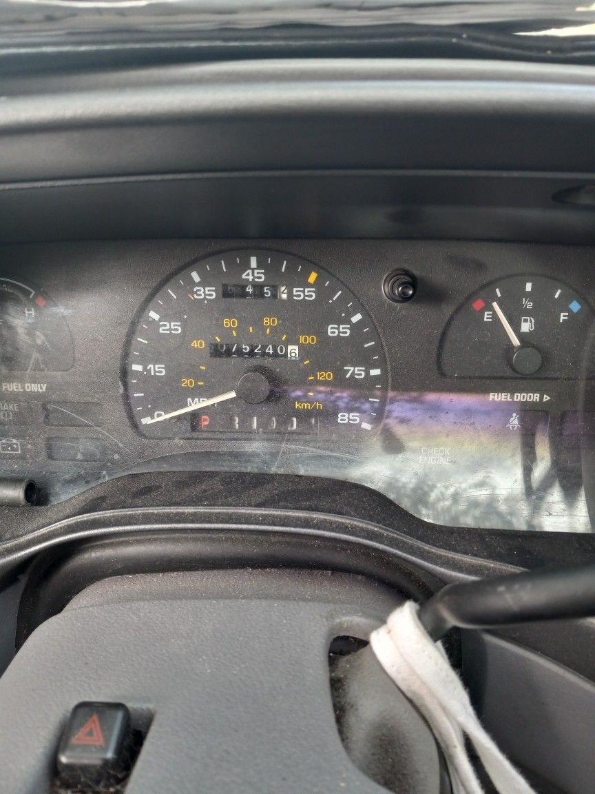 1995 Ford Taurus