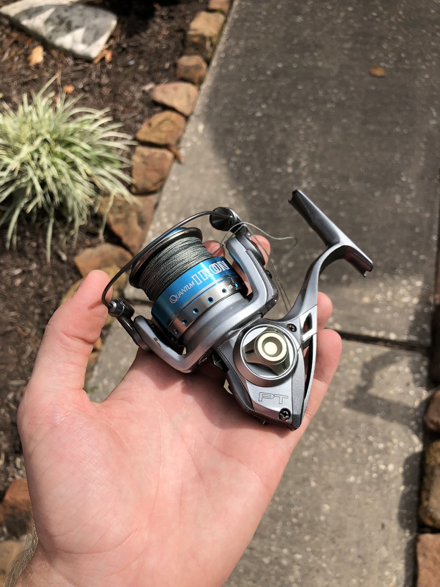 Quantum Iron Spinning Reel