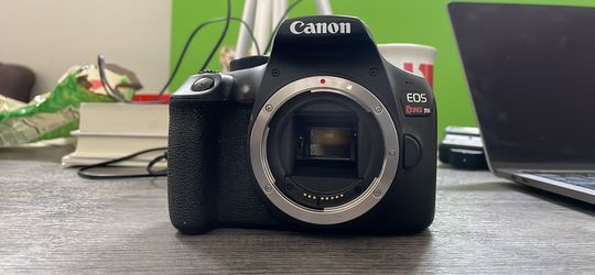 Canon T6 With 55mm Lense, 3 Batteries, Dual Charger Thumbnail