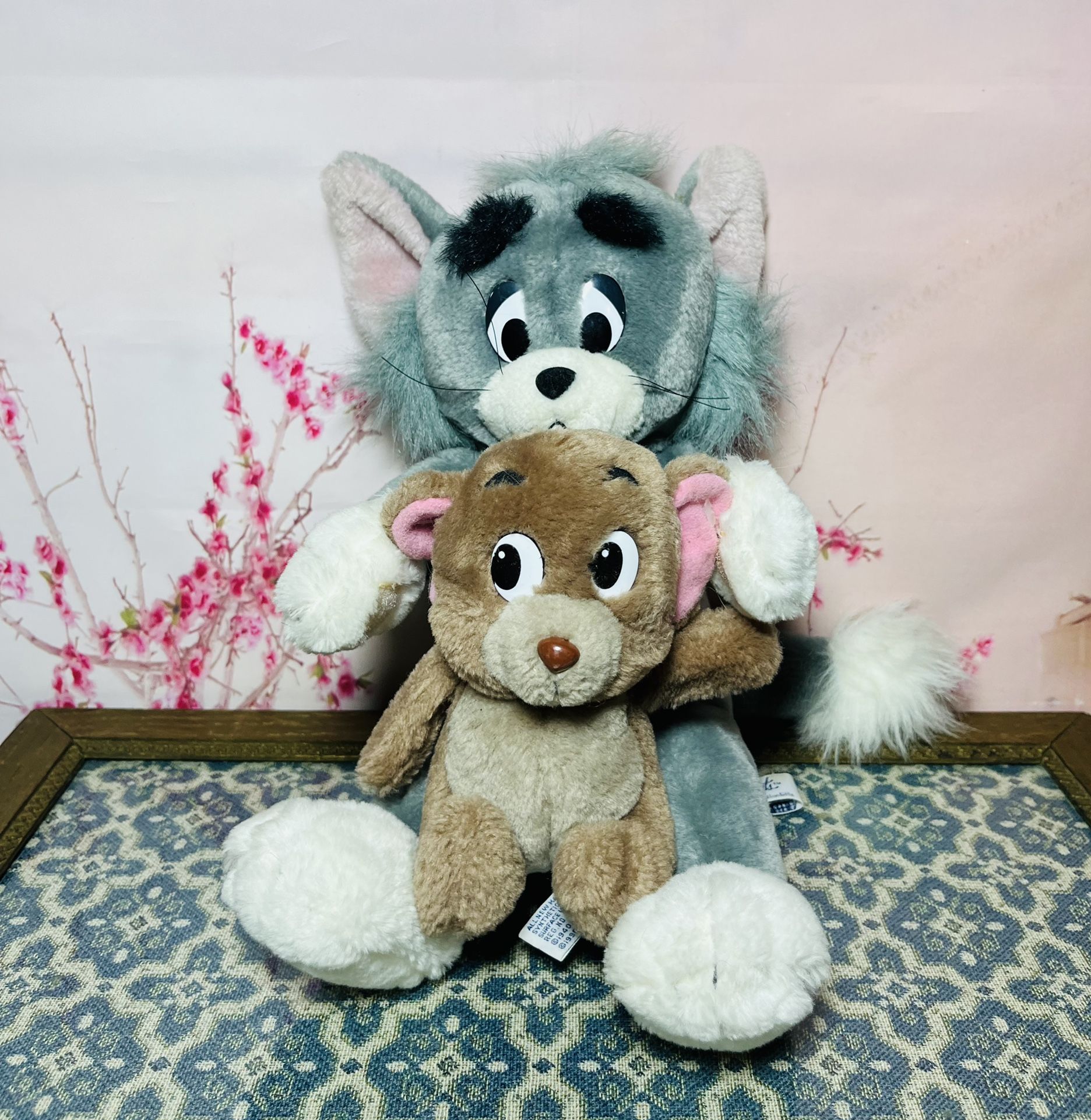 TOM & JERRY PLUSH 1990 PRESENTS BY HAMILTON STUFFED ANIMAL